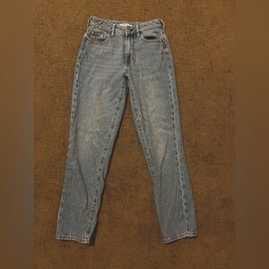 Light Wash PacSun MOM jean